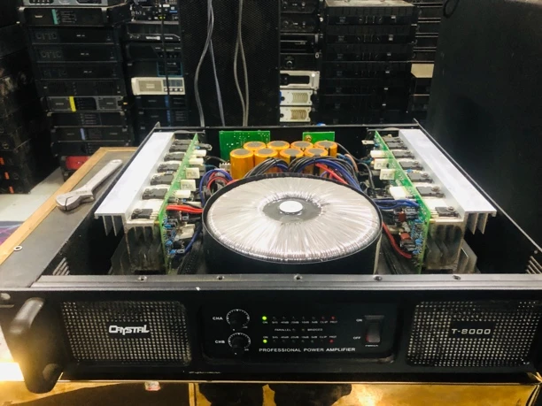 不包邮 T8000功放一台