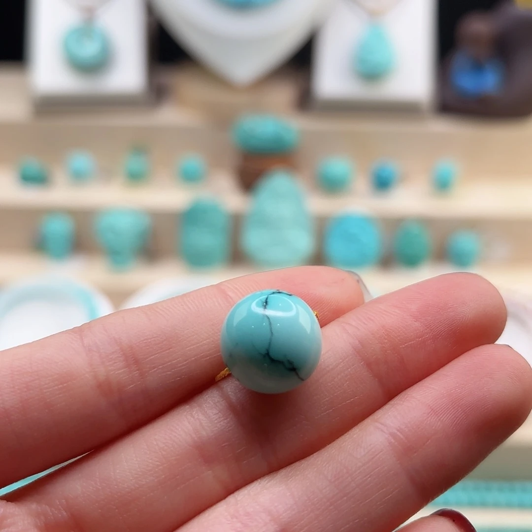 绿松石配饰未镶嵌