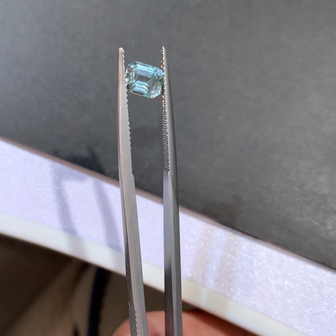 未镶嵌碧玺裸石1.12克拉