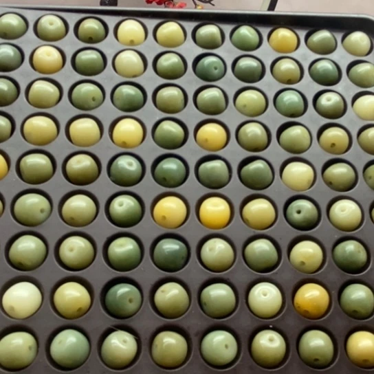 白玉菩提吊坠9/10青提双色桶100卡灯牌宠100