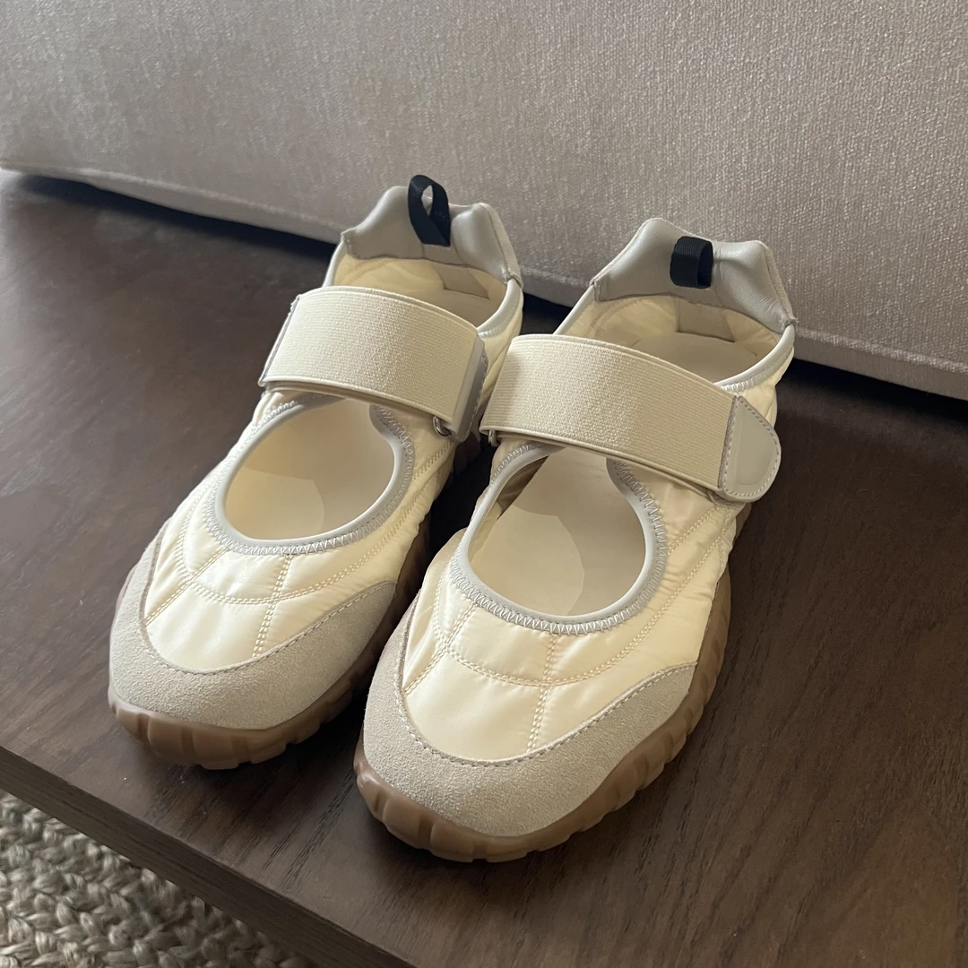 既是JISHI夏季【低帮玛丽珍鞋】复古底魔术贴运动鞋MLX001