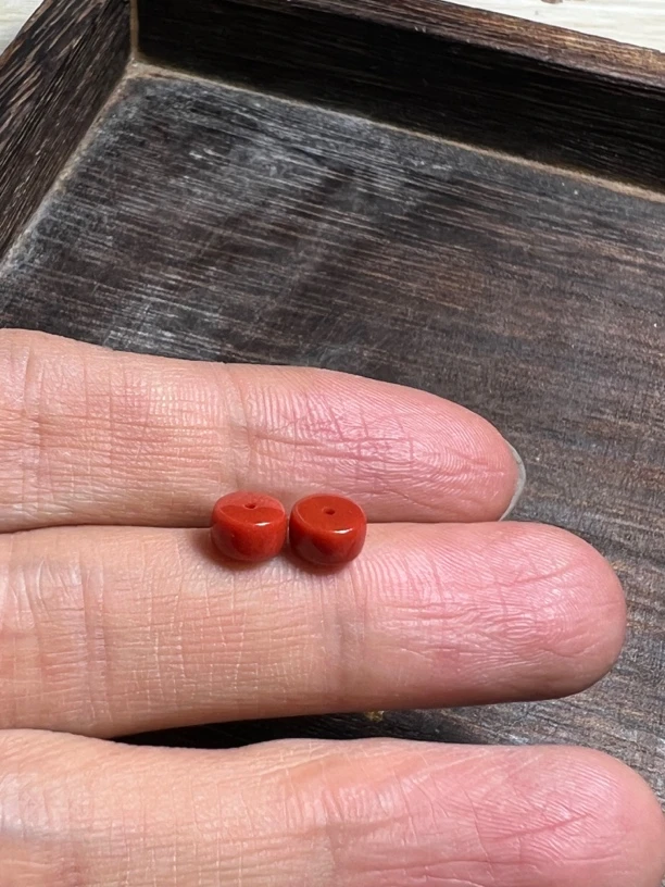直切南红隔珠一对6+mm