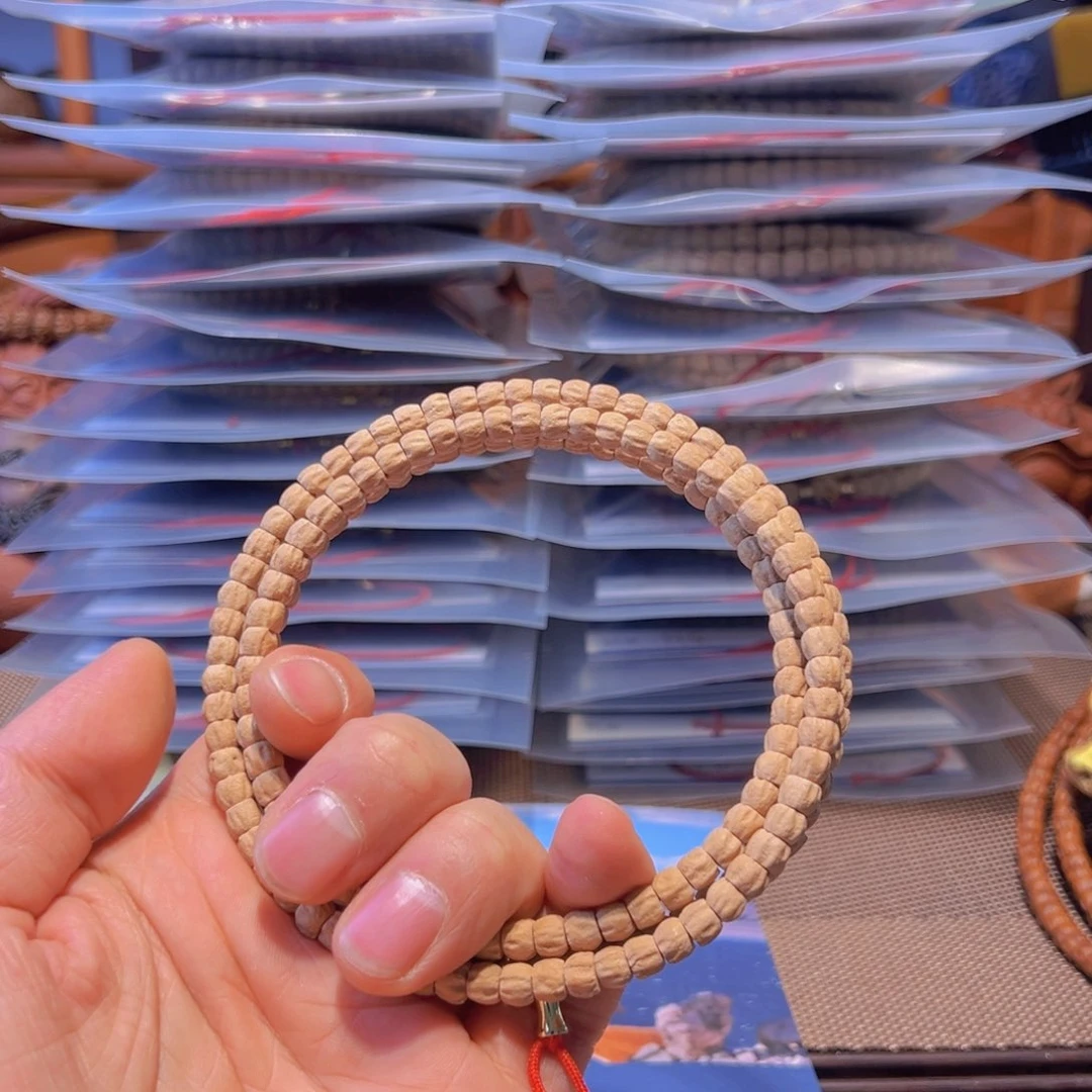 柏香籽/百香籽吊坠Z***?