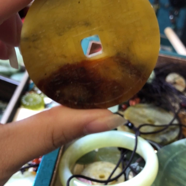 岫玉未镶嵌岫玉挂件