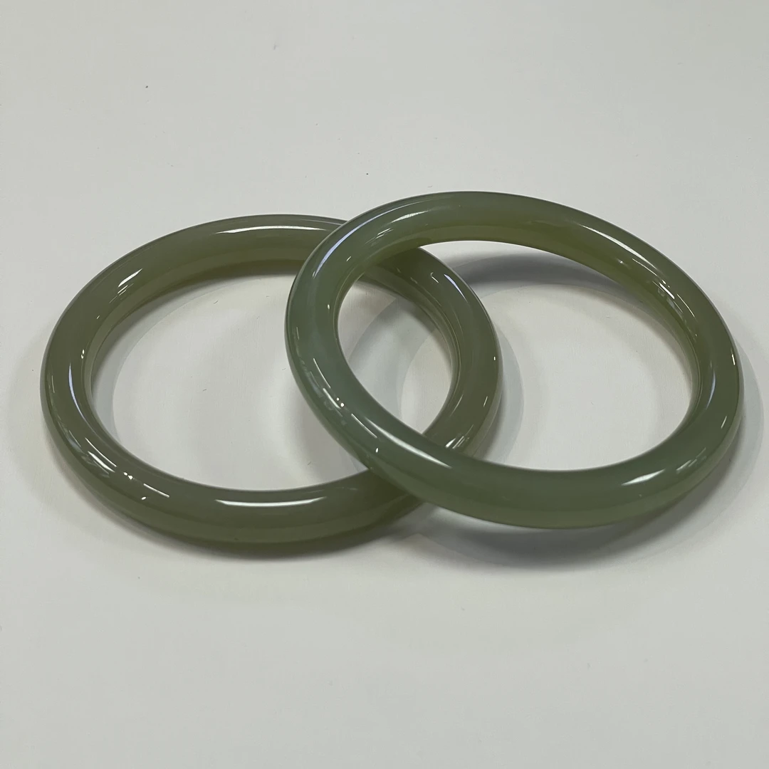 【老郑家】和田玉手镯一支(多样性发1件) Z0547