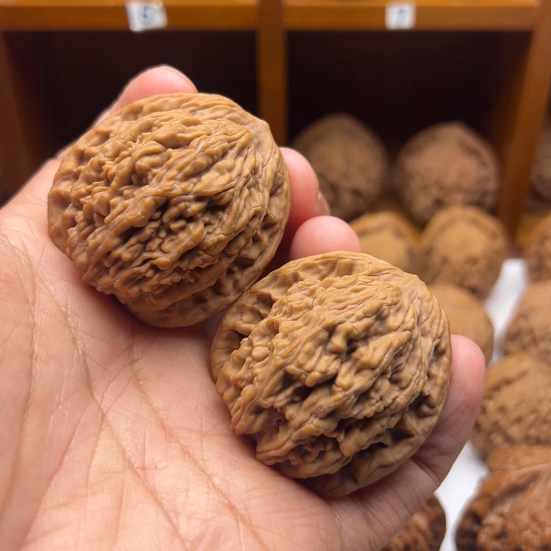 吊坠文玩核桃42虎头47克