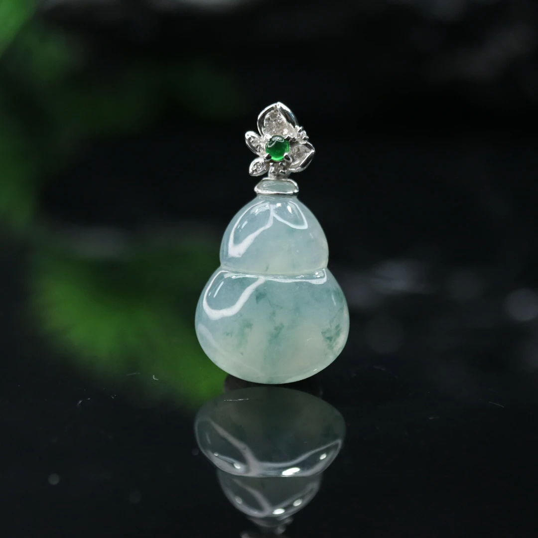 FC26天然缅甸翡翠A货18k冰飘蓝花葫芦吊坠/200022/保利厦门拍卖