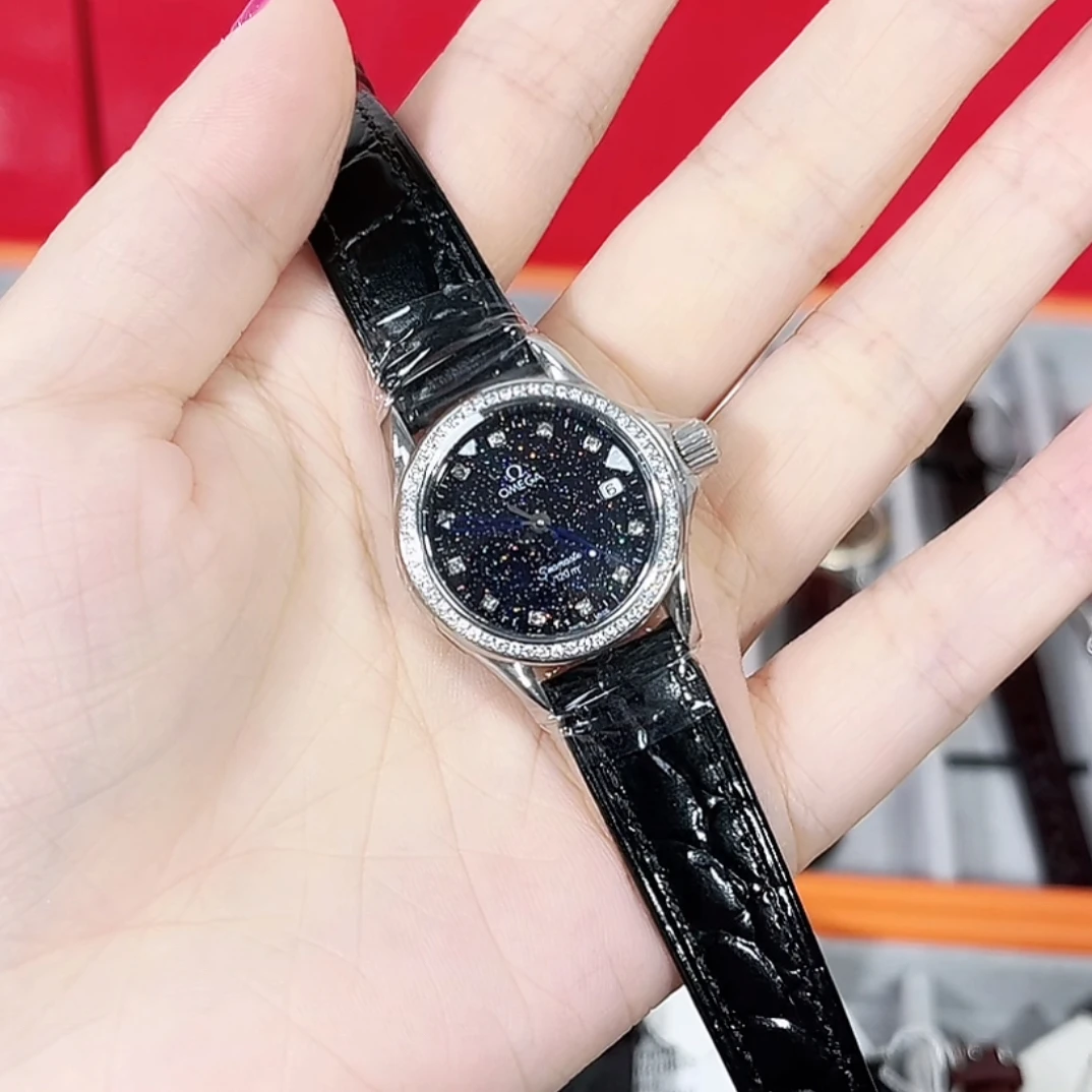 95新 Omega/欧米茄 欧米茄/海马/26盘/06917/女士石英腕表/后钻