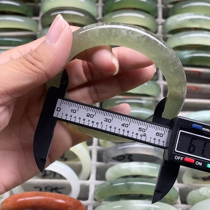 未镶嵌蛇纹石玉手镯298