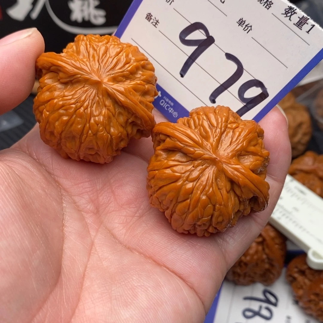 把件桃核磨盘41moy