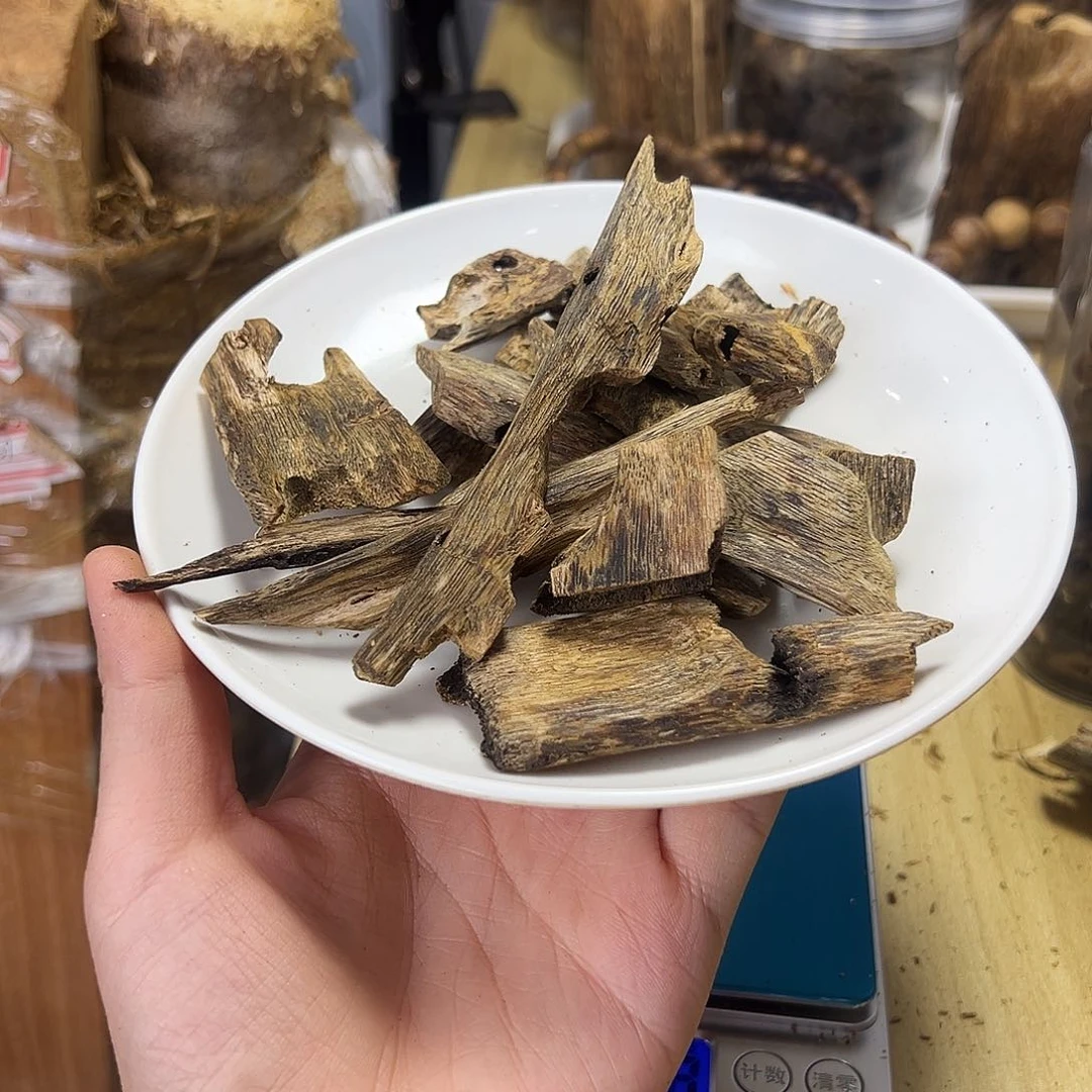 木绿奇楠原材料透顶绿（50克）