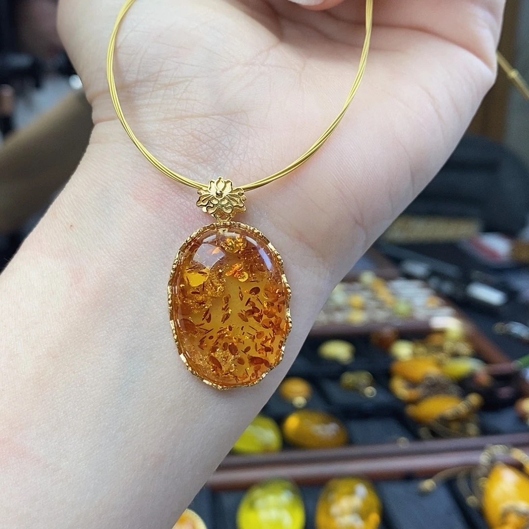 琥珀未镶嵌裸石成品