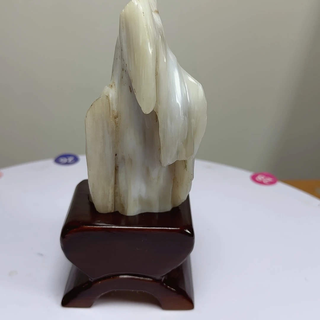 硅化玉未镶嵌摆件