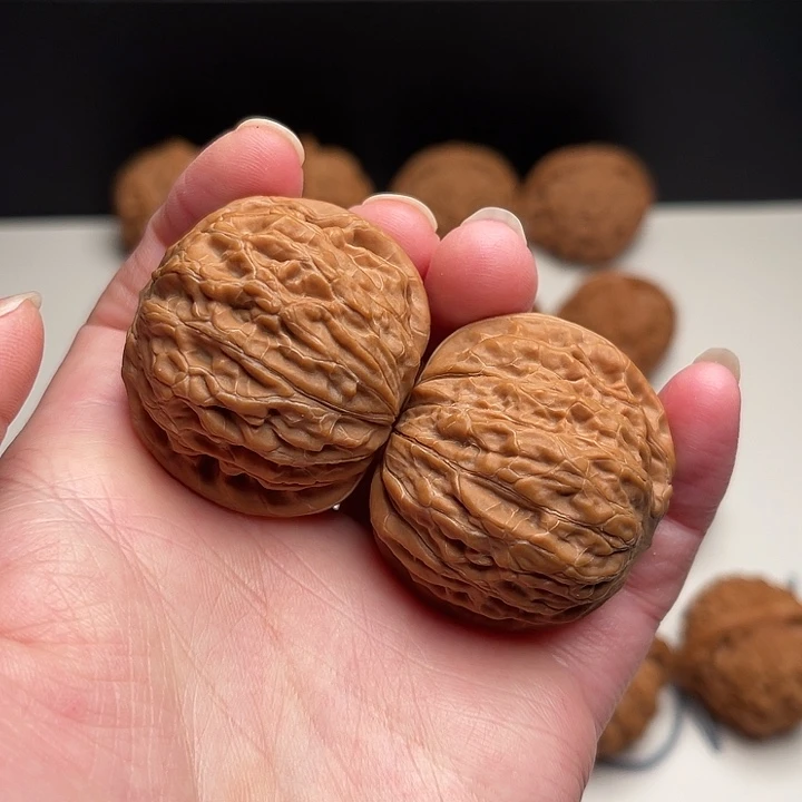 W***1文玩核桃把件全品铁锤