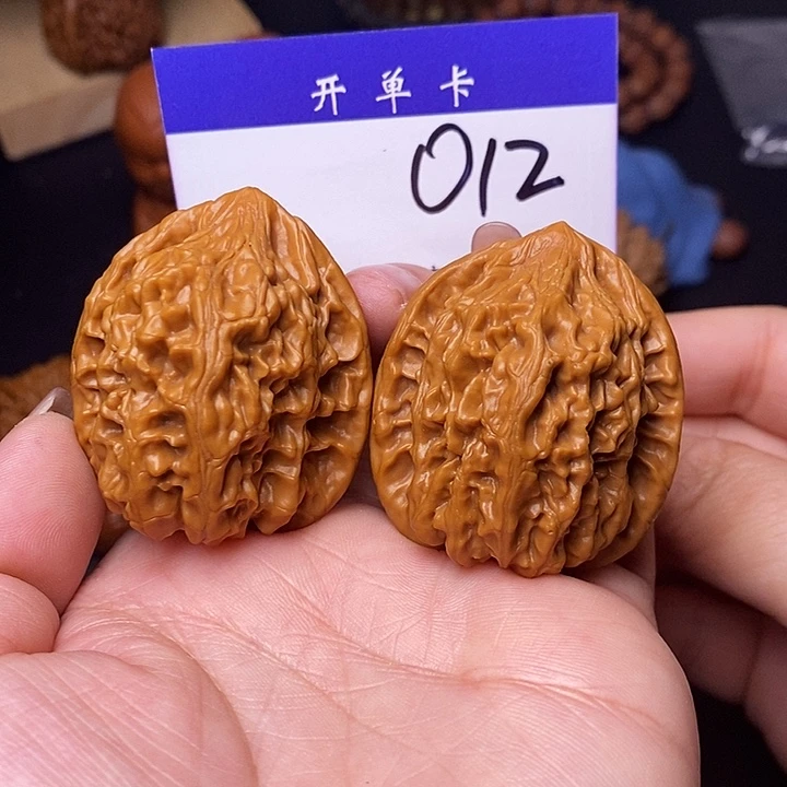 桃核吊坠文玩核桃老树鸡心全品40N