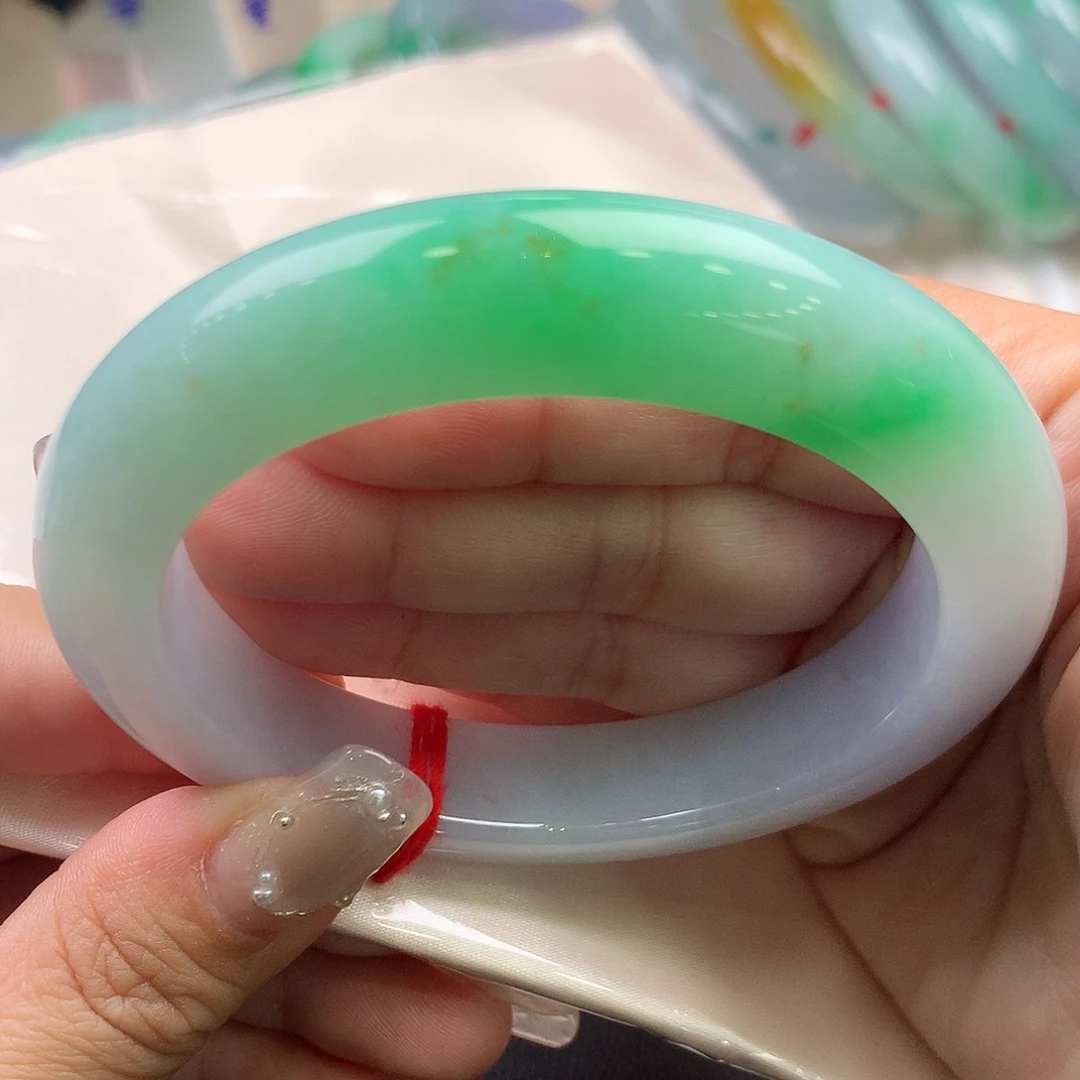 翡翠未镶嵌手镯58.4正圈