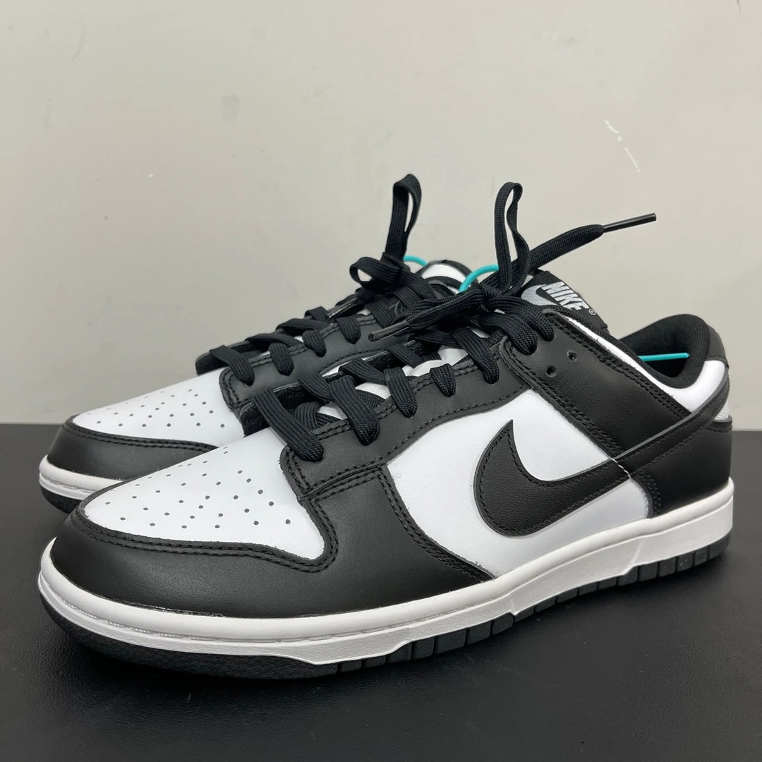 全新未使用 NIKE/耐克 42码/Dunk 黑白熊猫潮鞋板鞋/原盒