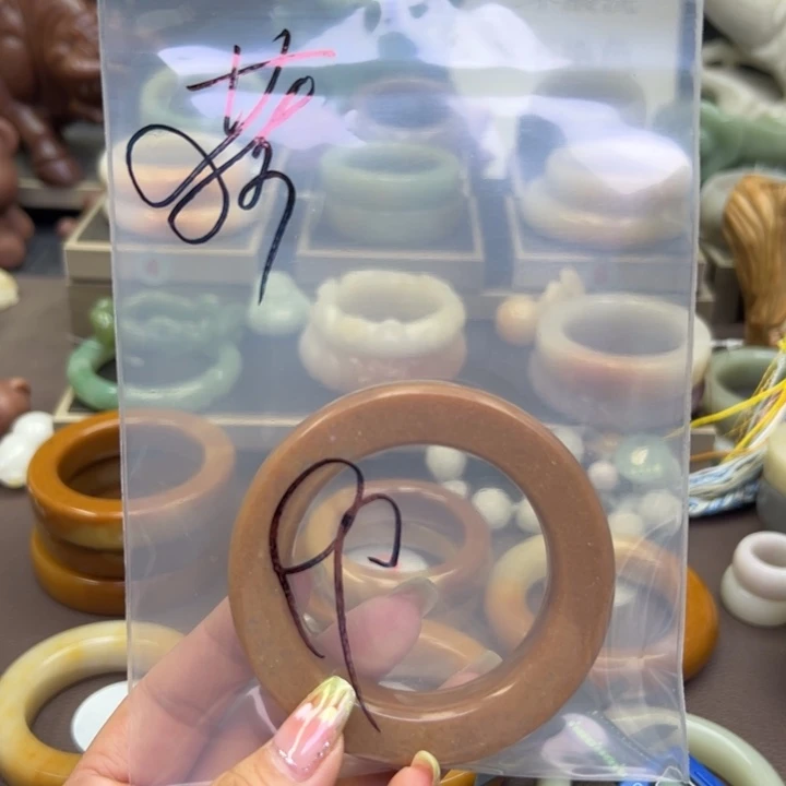 石英质玉手镯未镶嵌特****猫