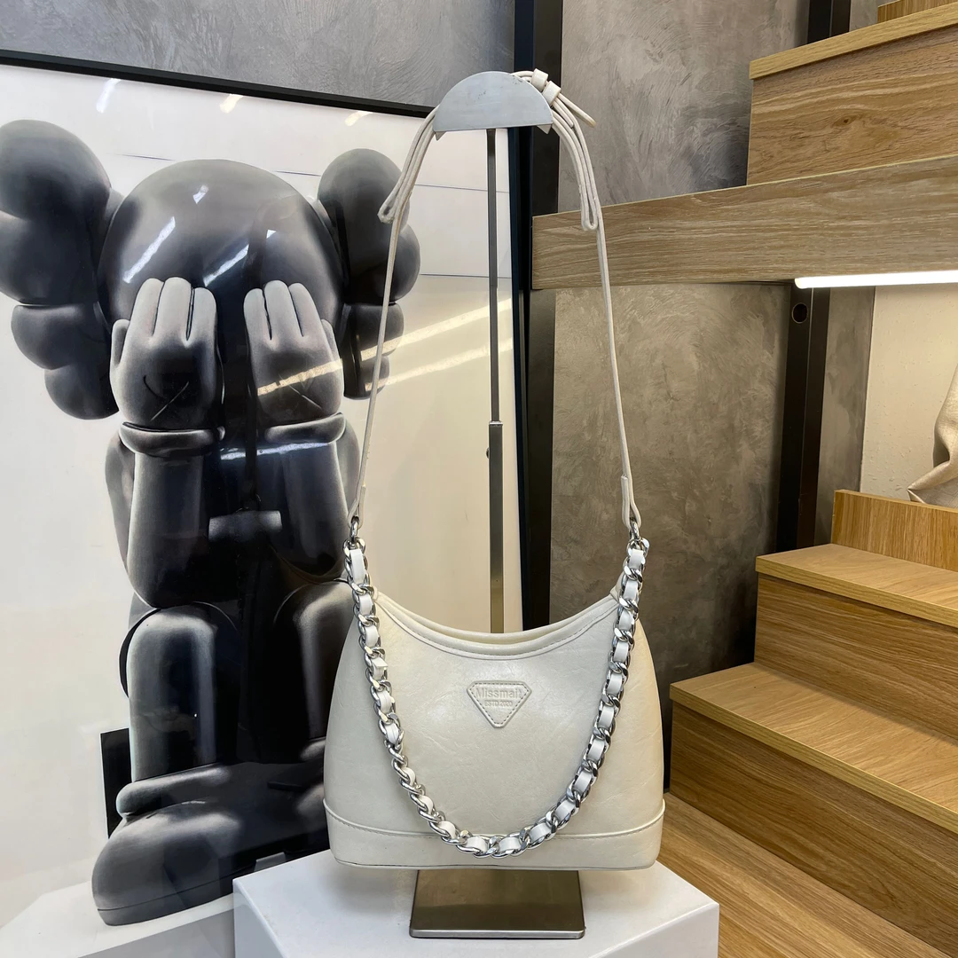 2024新款春夏时尚百搭链条单肩包 高级感洋气网红ins斜挎包(B044)