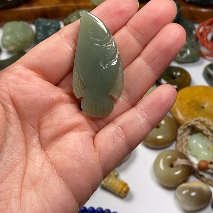 吟***诗和田玉（糖玉）未镶嵌颈饰