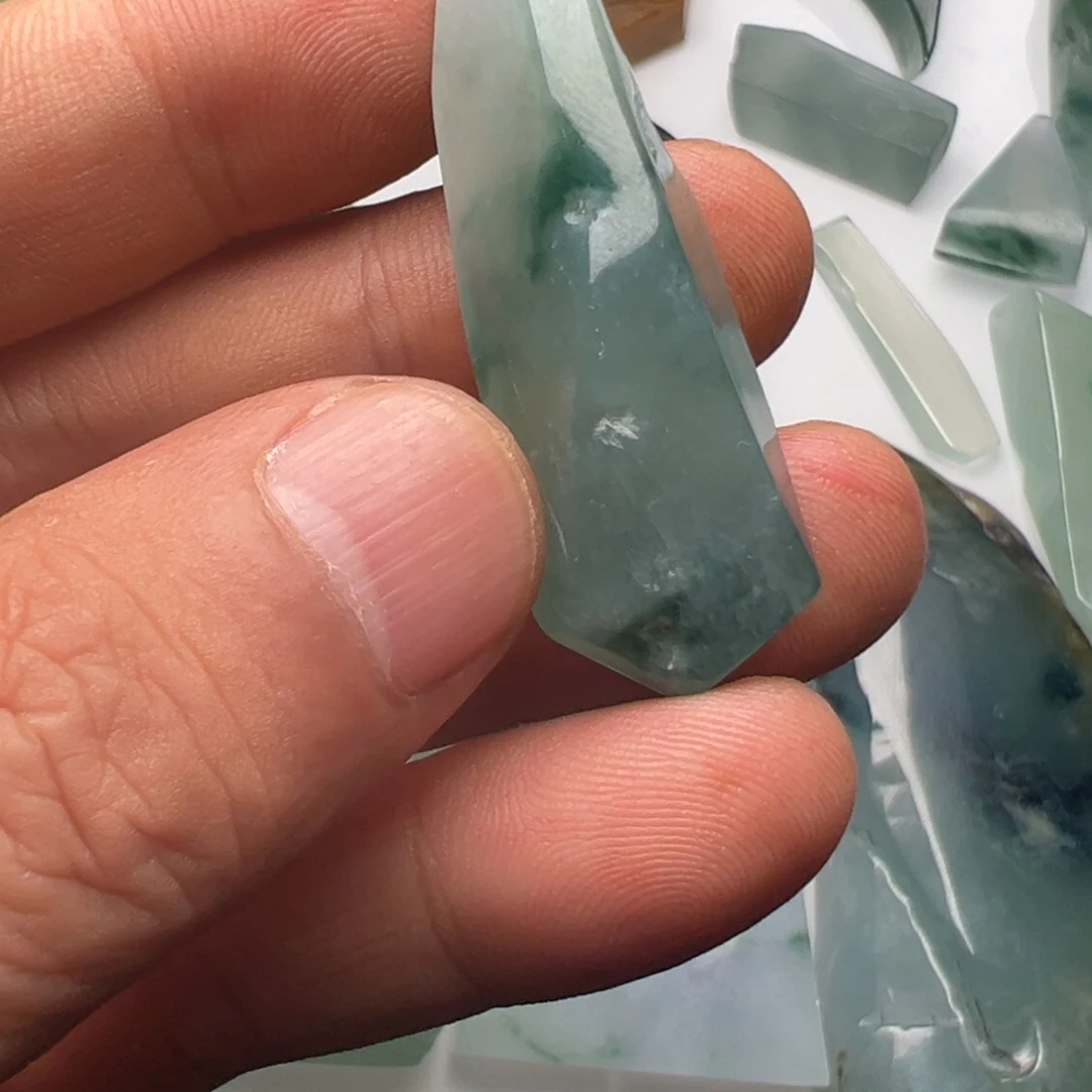 定制翡翠未镶嵌不包工