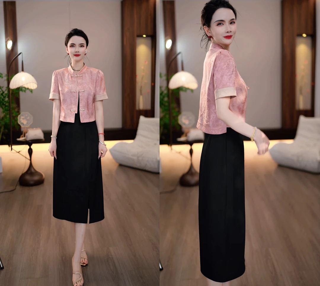 2025夏款新中式桃花粉缎面短袖外套+黑色显瘦连衣裙真两件套