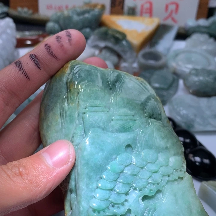 翡翠未镶嵌颈饰保真天然a货翡翠