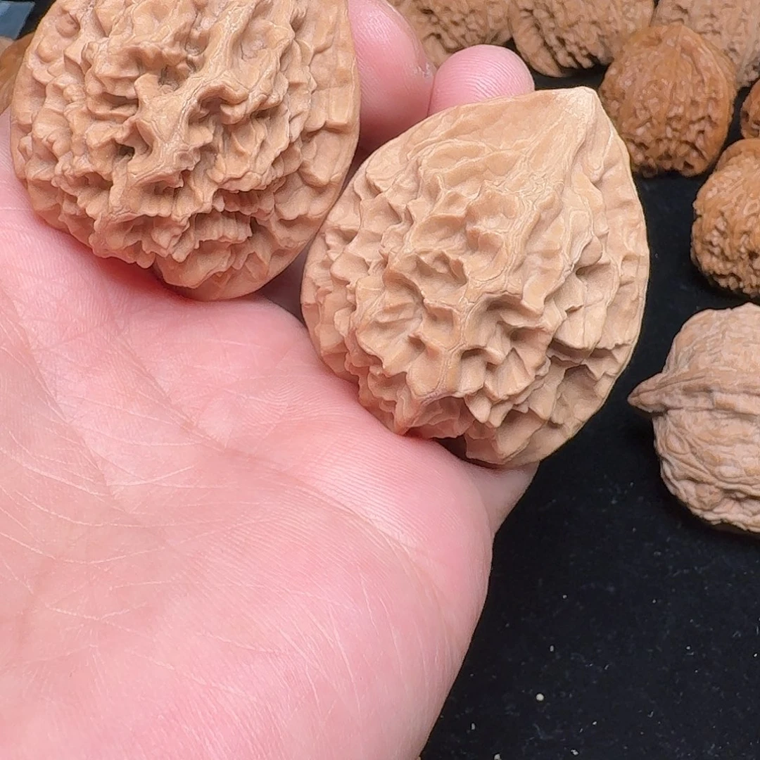 桃核吊坠爱****孩龙纹，42全品