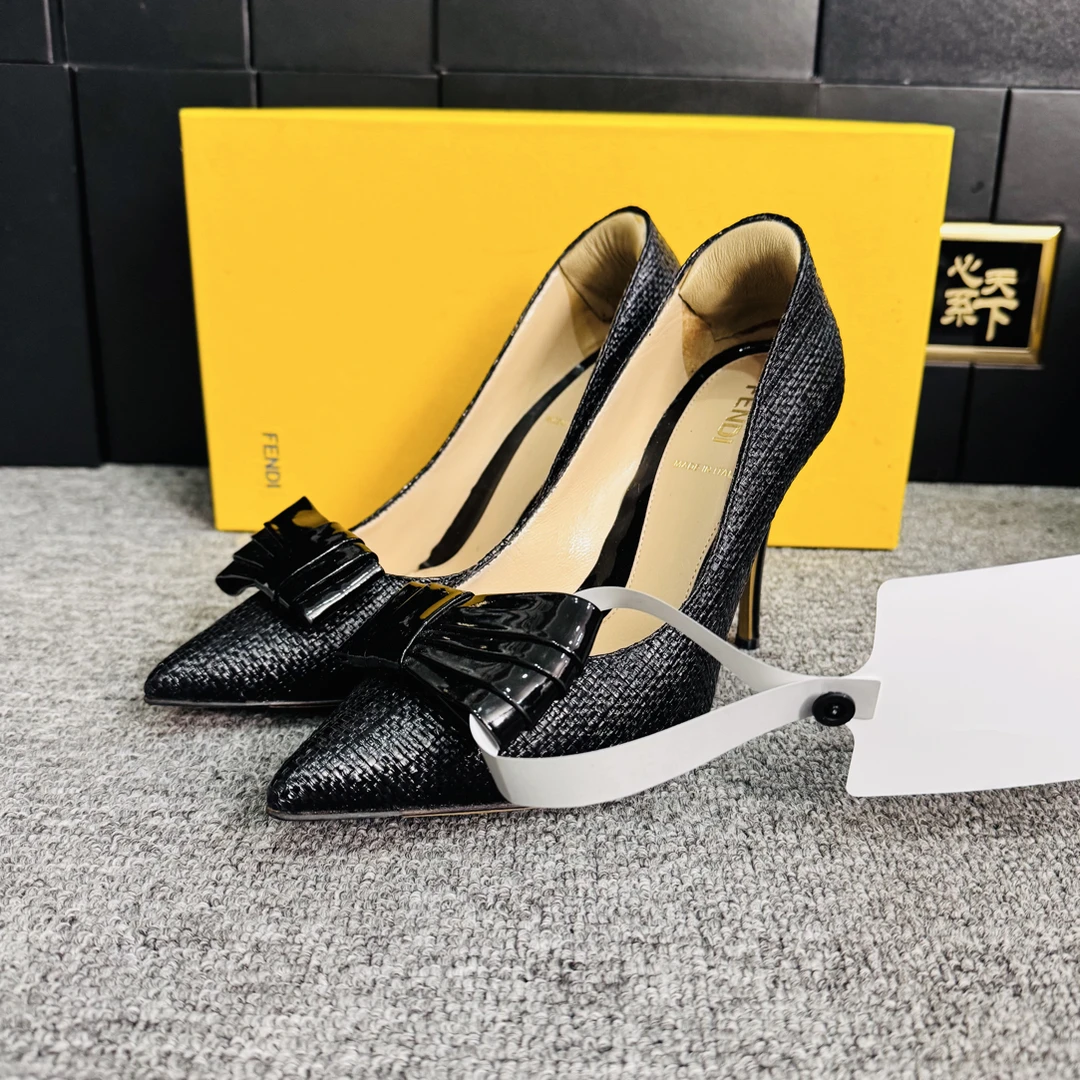 95新 FENDI/芬迪 蝴蝶结高跟鞋36码ysc1589
