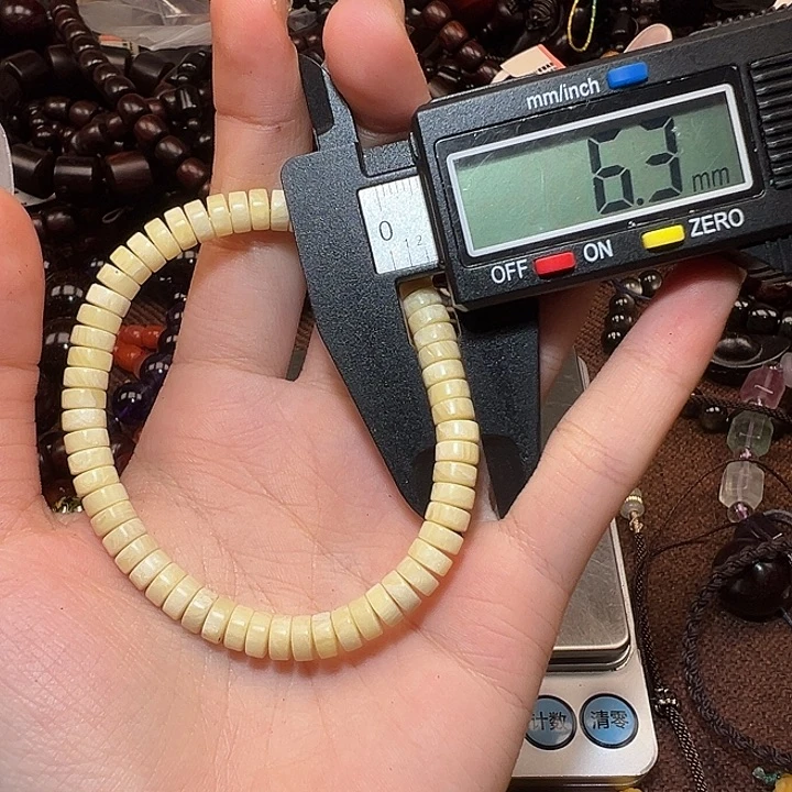 未镶嵌0石英质玉