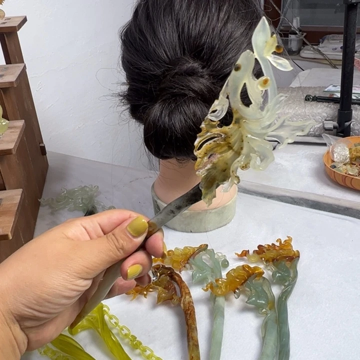 *****定制蛇纹石玉毛货发饰