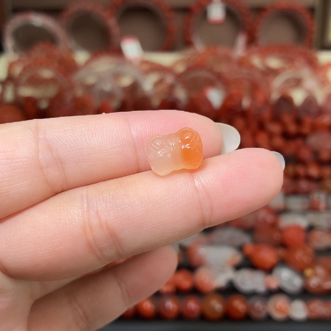 南红玛瑙未镶嵌颈饰8咪➕通孔