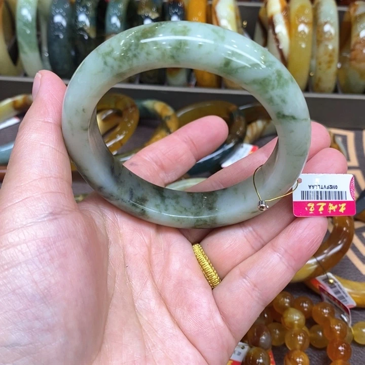 未镶嵌蛇纹石玉手镯