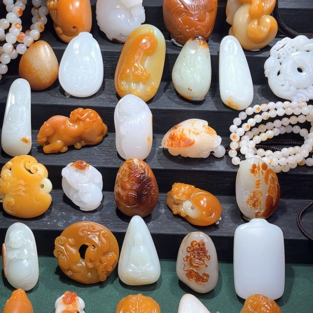 和田玉未镶嵌颈饰