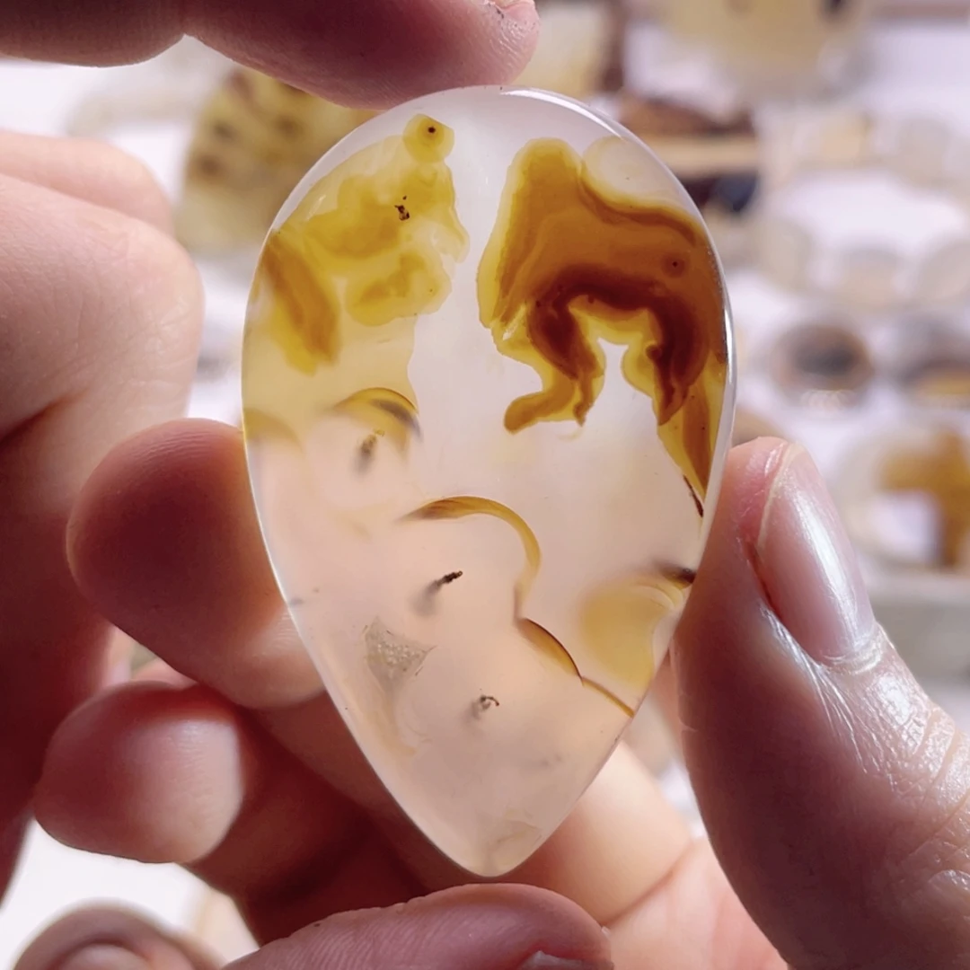 玛瑙/玉髓未镶嵌珠宝奇石