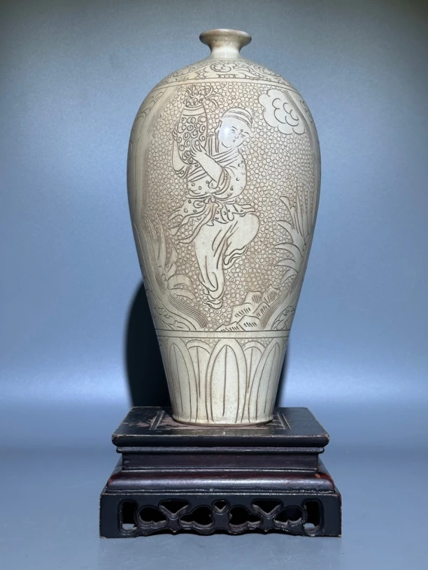 磁州窑，白釉珍珠地梅瓶！