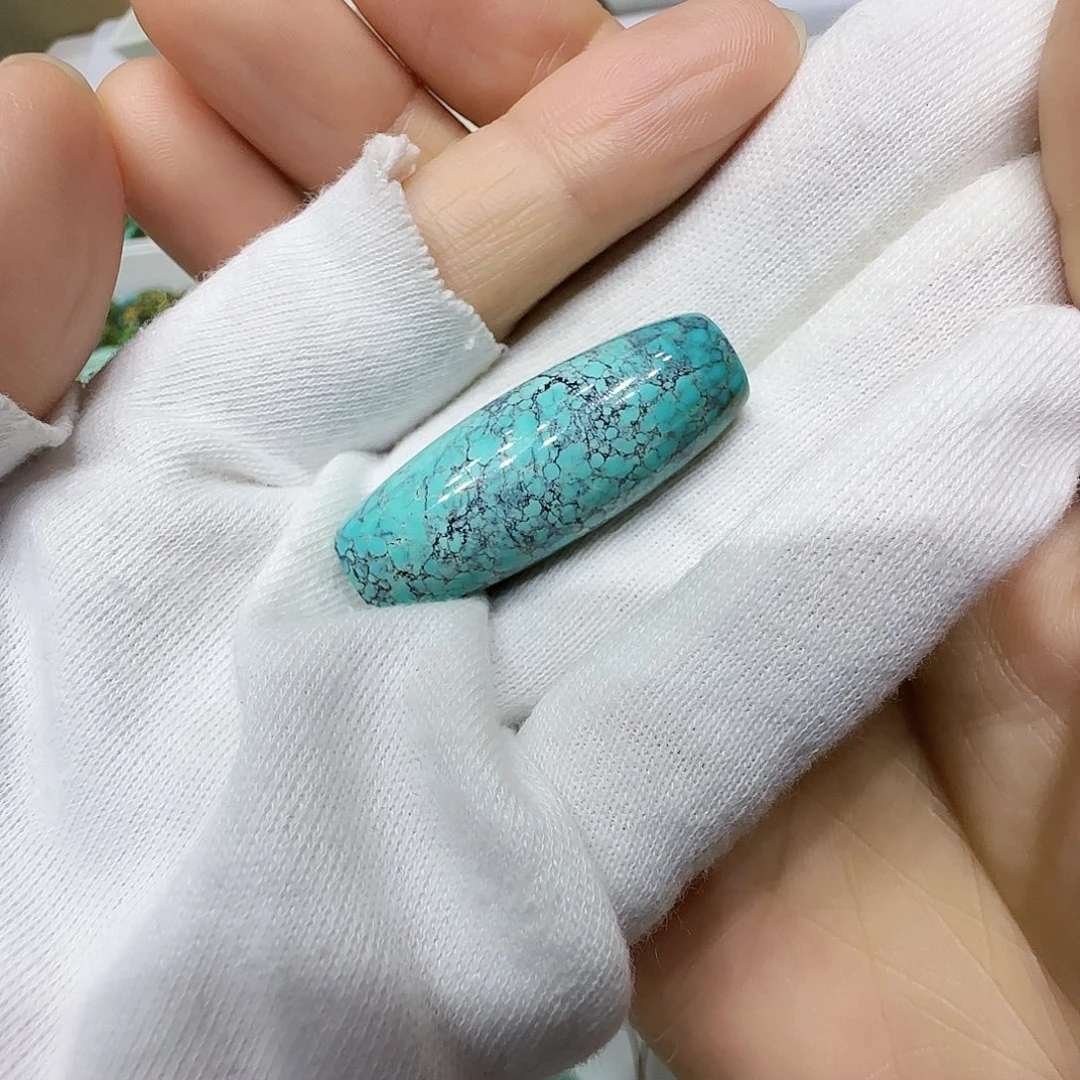 未镶嵌绿松石原矿绿松石