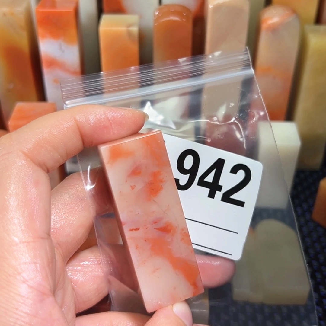 【闪购商品】寿山石印石?***间老挝石