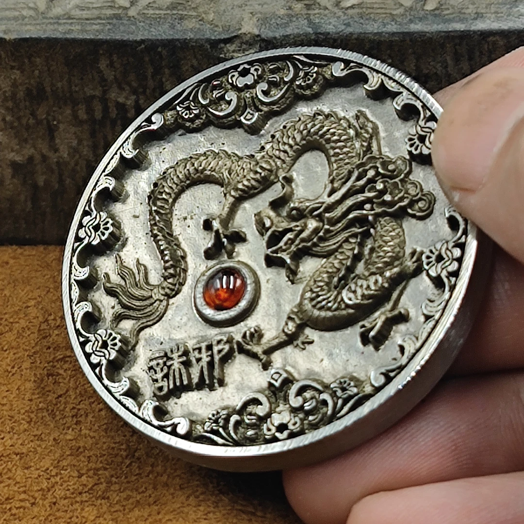 精雕四爪青龙戏珠手把件茶桌摆件适合把玩