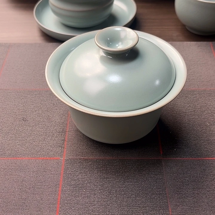 摆件清凉寺汝瓷 两财盖碗