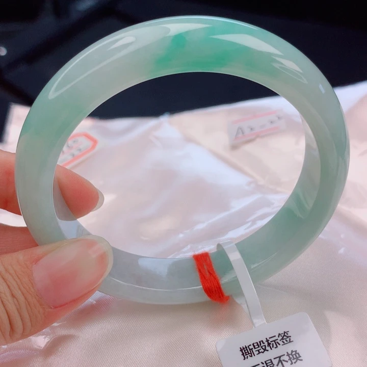 百***子翡翠未镶嵌手镯60圈