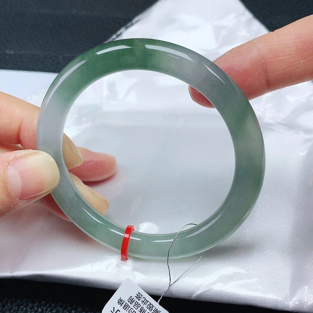 翡翠手镯未镶嵌53+圈