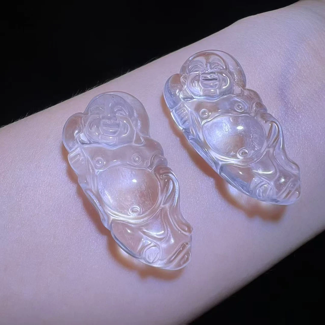 面面来财珠宝C11121-阿赛斯特莱白水晶逍遥佛-配绳子多样性发其一