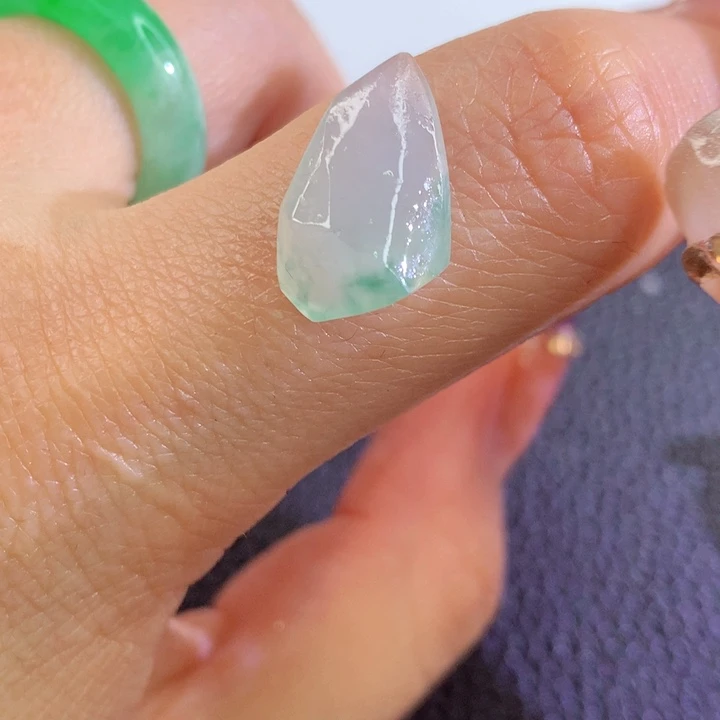 定制翡翠未镶嵌翡翠