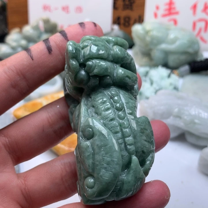 翡翠未镶嵌颈饰保真天然a货翡翠