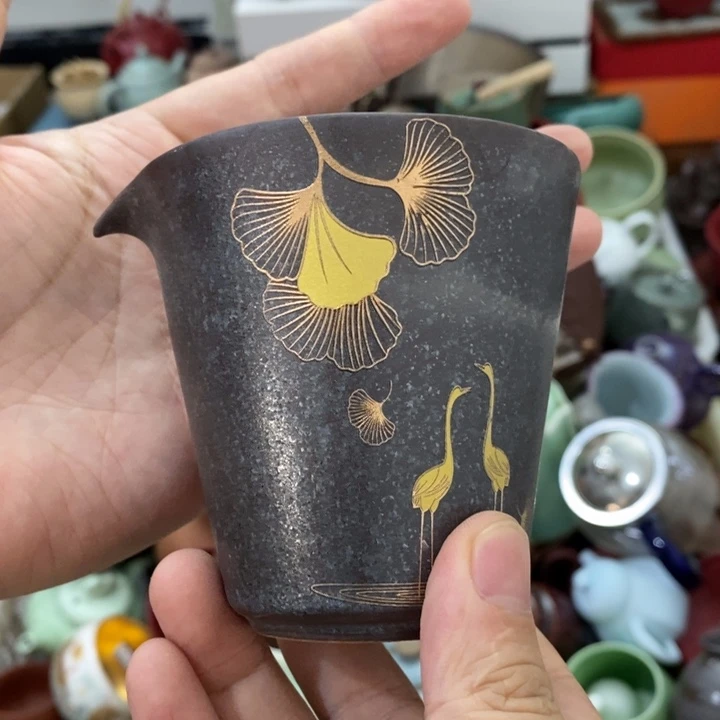 陶瓷艺术品及陶瓷壶壶