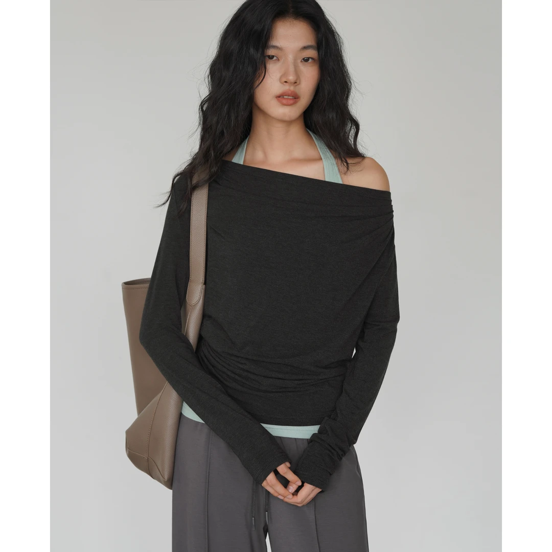 EIGHTHMONTH辣妹风叠穿露肩上衣+浅绿内搭小心机两件套BC151527