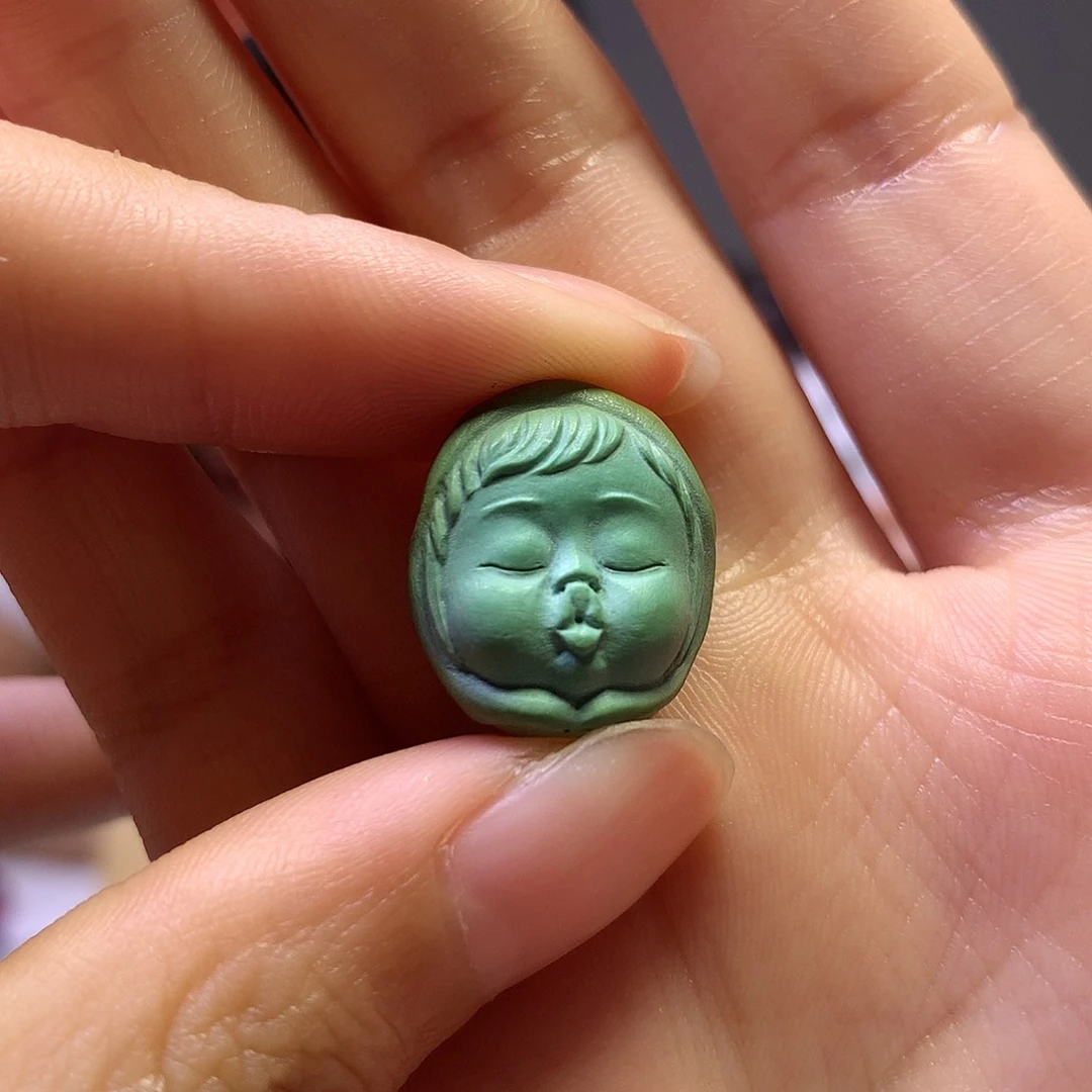 绿松石未镶嵌雕刻件