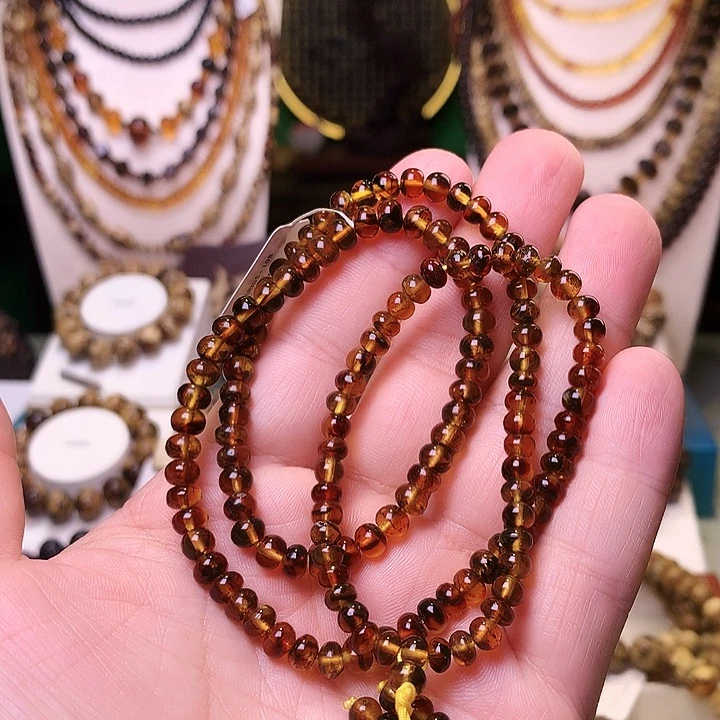 琥珀未镶嵌裸石5+豆油红