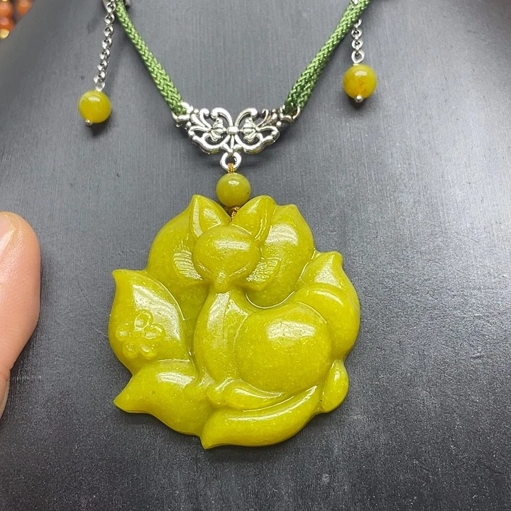 未镶嵌岫玉吊坠吊坠